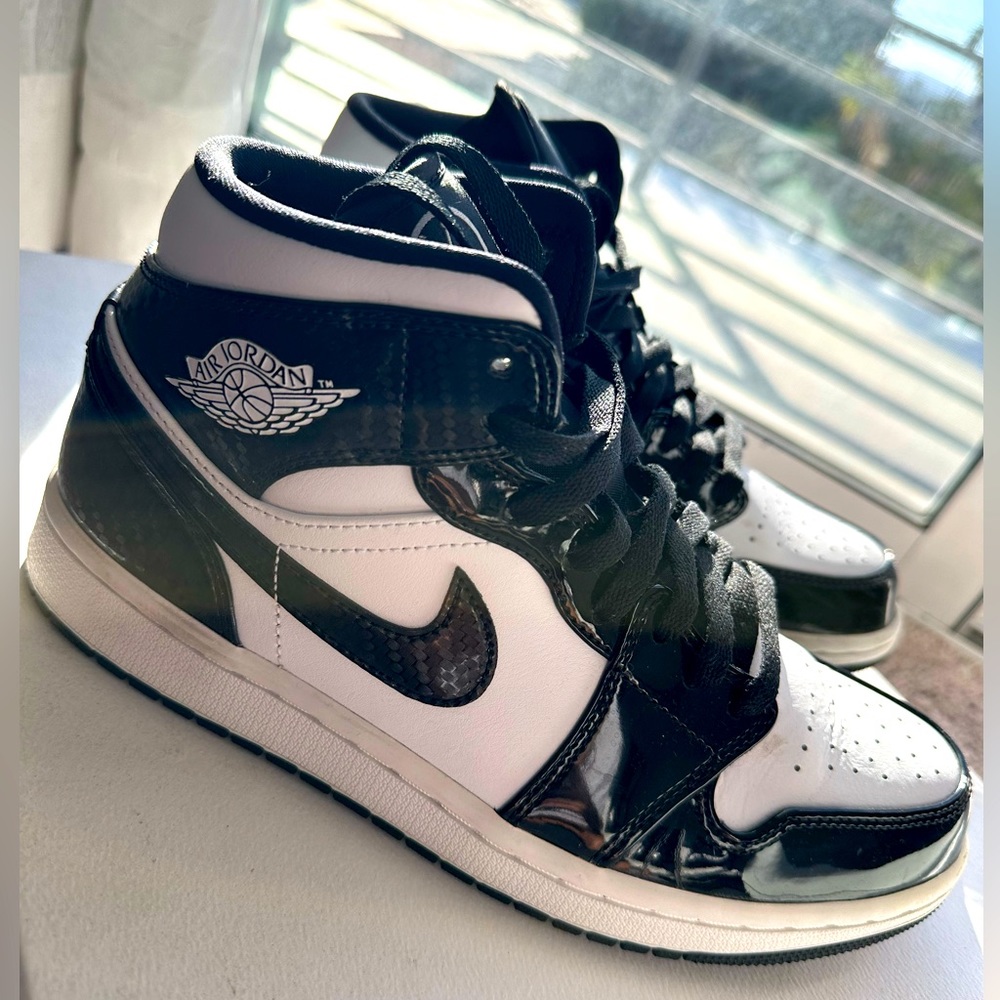 Nike carbon sneakers, size 8